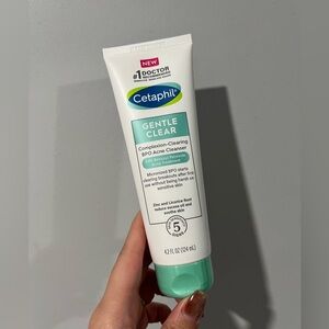 Brand NEW Cetaphil® GENTLE CLEAR Complexion-Clearing BPO Acne Cleanser